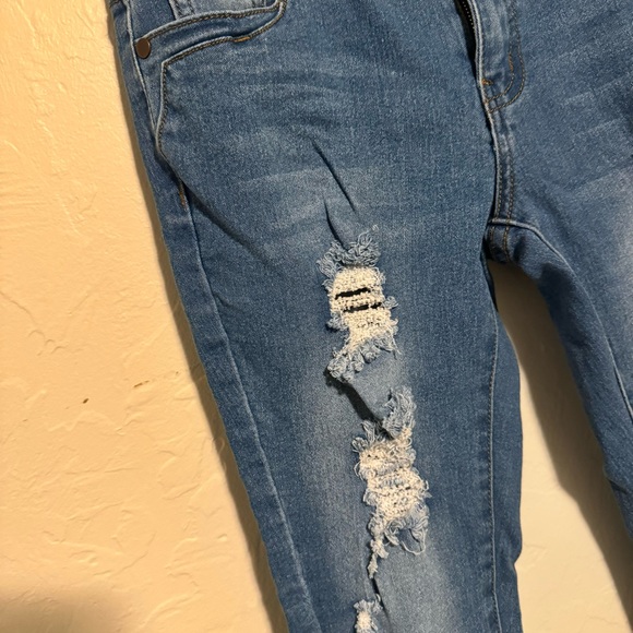 Women's Fashion Nova Jeans Skinny Ripped Wash Medium Denim Size 3/4 - Picture 2 of 9